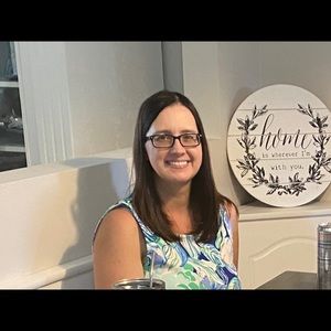 Meet your Posher, Jenilee